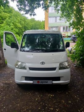    Toyota Town Ace 2010 , 1100000 , 