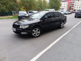 Лифтбек Skoda Superb 2012 года, 1100000 рублей, Сургут