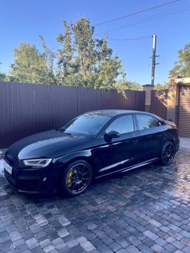  Audi A3 2015 , 2600000 , --