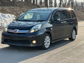    Toyota Isis 2012 , 620000 , 