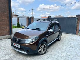  Renault Sandero Stepway 2014 , 750000 , 