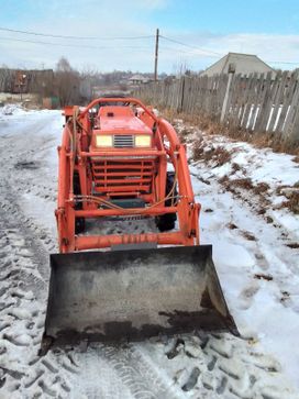 - Kubota L1-225 1993 , 900000 , 