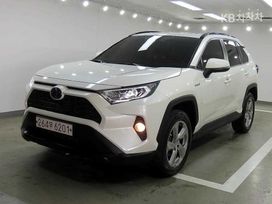 SUV   Toyota RAV4 2021 , 3300000 , 