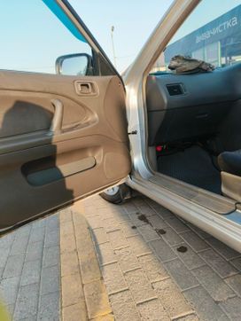 Nissan Expert 2002 , 280000 , 