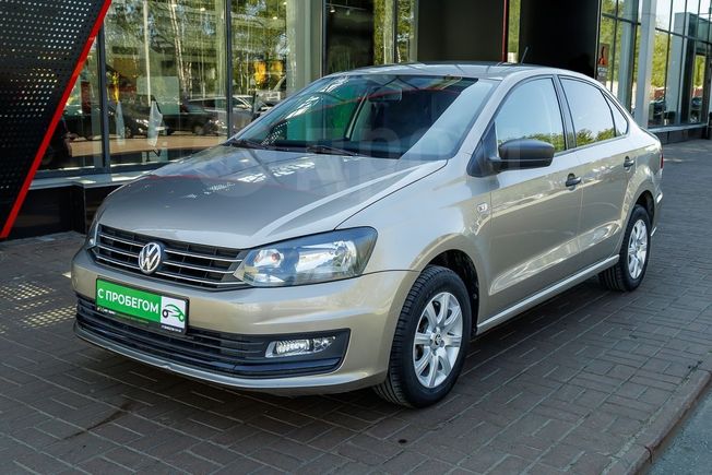  Volkswagen Polo 2015 , 887000 , 