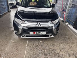 SUV   Mitsubishi Outlander 2021 , 2200000 , 