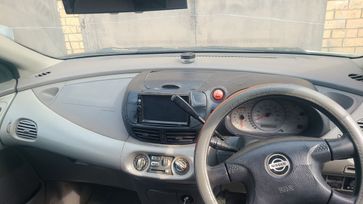  Nissan Tino 1985 , 250000 , 