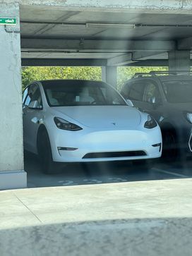 SUV   Tesla Model Y 2022 , 5450000 , 