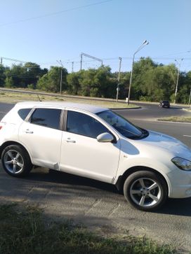 SUV   Nissan Qashqai 2013 , 1050000 , 