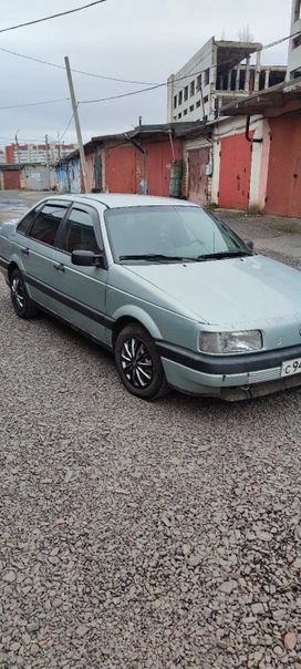  Volkswagen Passat 1991 , 185000 , 