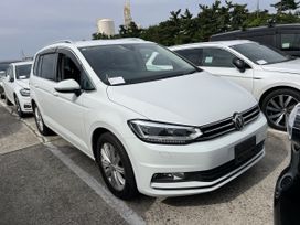    Volkswagen Touran 2016 , 1065000 , 