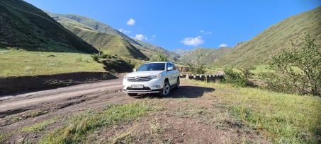 SUV   Toyota Highlander 2012 , 2300000 , 