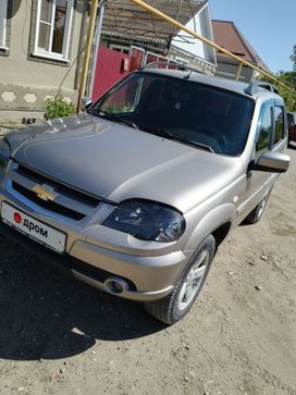 SUV   Chevrolet Niva 2017 , 850000 , 