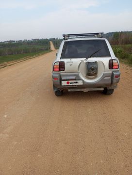 SUV   Toyota RAV4 1998 , 655000 , -