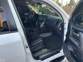SUV   Toyota Land Cruiser 2011 , 4000000 , 