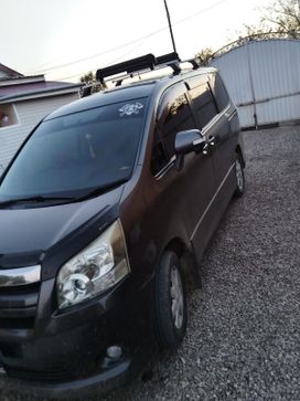    Toyota Noah 2008 , 1150000 , 