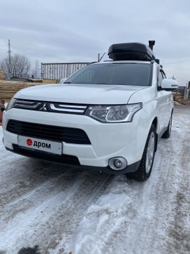 SUV   Mitsubishi Outlander 2012 , 1600000 , 