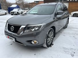 SUV   Nissan Pathfinder 2015 , 2200000 , 