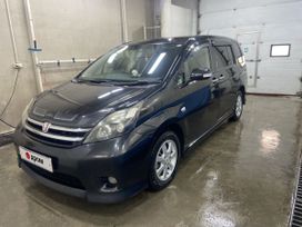    Toyota Isis 2010 , 900000 , 