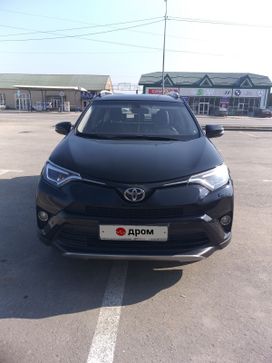 SUV   Toyota RAV4 2018 , 2490000 , 