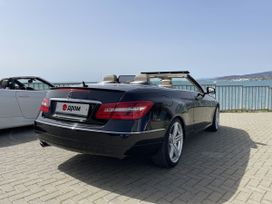   Mercedes-Benz E-Class 2010 , 2500000 , 