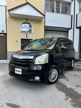    Toyota Noah 2009 , 1500000 , 