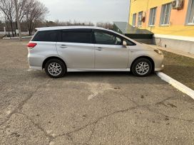    Toyota Wish 2011 , 1299000 , 