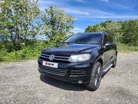SUV   Volkswagen Touareg 2011 , 2200000 , 
