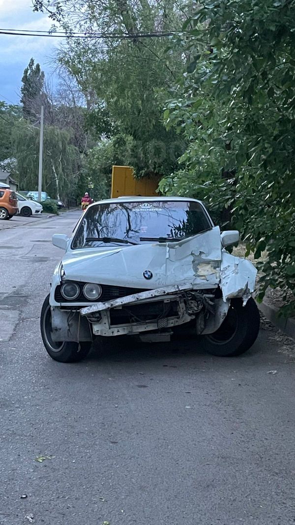  BMW 3-Series 1990 , 250000 , --