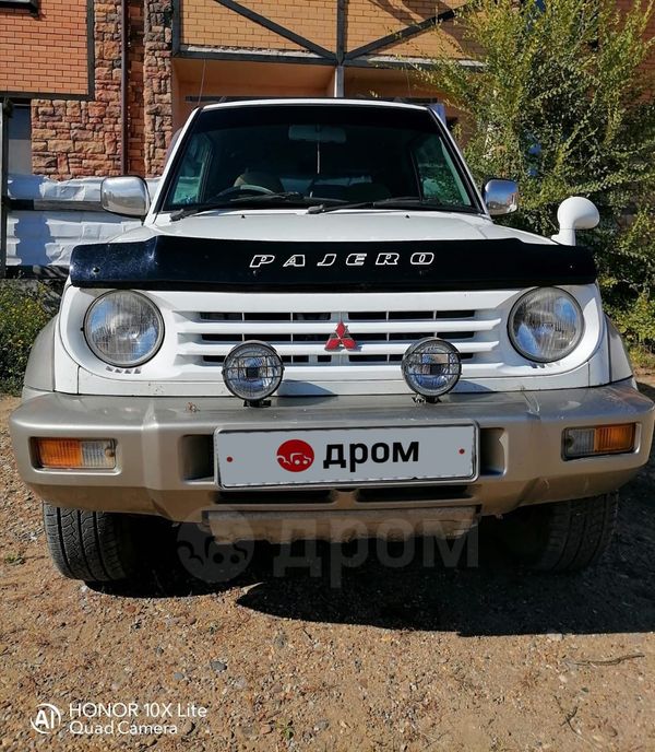  3  Mitsubishi Pajero Junior 1997 , 300000 , 
