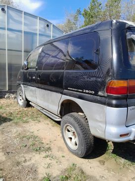    Mitsubishi Delica 1985 , 450000 , 