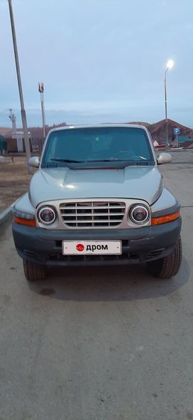  3    2010 , 800000 , 