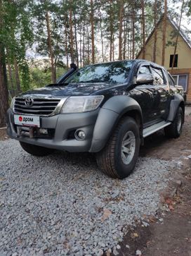 Toyota Hilux 2013 , 3500000 , 