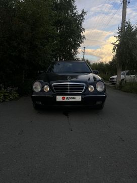  Mercedes-Benz E-Class 2000 , 800000 , 