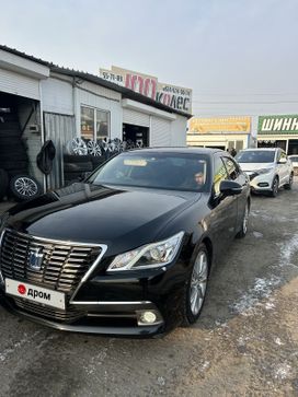  Toyota Crown 2014 , 2490000 , 