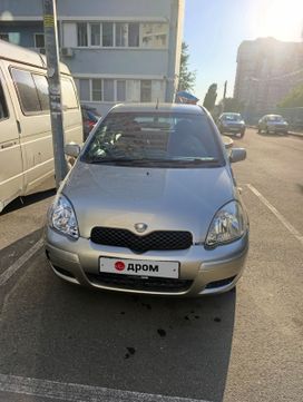  3  Toyota Vitz 2002 , 450000 , 