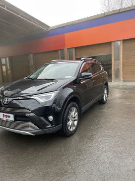  Toyota RAV4, 2016