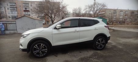SUV   Nissan Qashqai 2021 , 2400000 , 