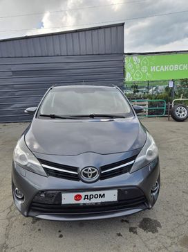    Toyota Verso 2013 , 950000 , 