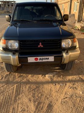 3  Mitsubishi Pajero 1993 , 1200000 , 