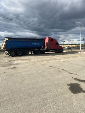   Freightliner Century Class 2003 , 1350000 , 