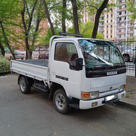 Бортовой грузовик Nissan Atlas 1994 года, 850000 рублей, Благовещенск