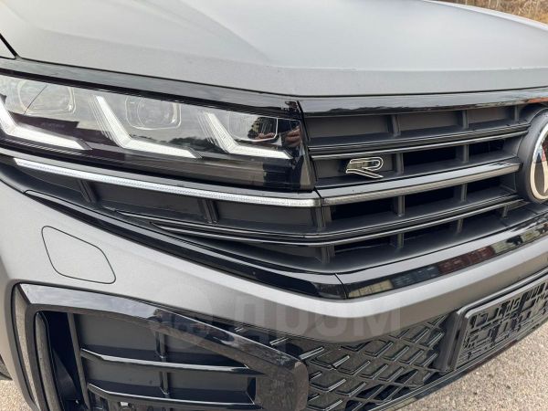 SUV   Volkswagen Touareg 2025 , 10400000 , 