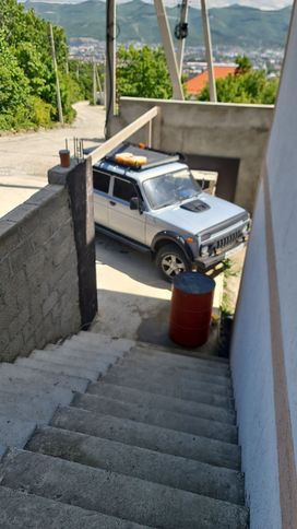 SUV    4x4 2131  2006 , 395000 , 