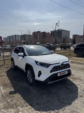SUV   Toyota RAV4 2021 , 4350000 , 