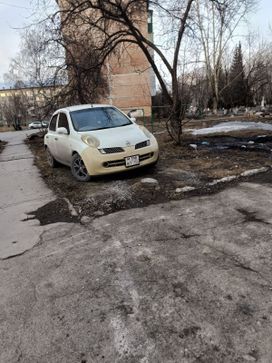  Nissan March 2002 , 300000 , 
