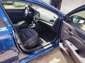  Hyundai Elantra 2017 , 2100000 , 