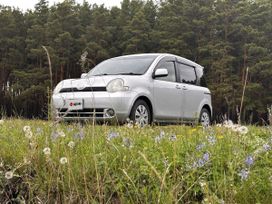   Toyota Sienta 2003 , 575000 , 