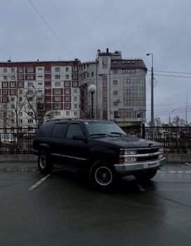 SUV   Chevrolet Tahoe 1998 , 1200000 , -