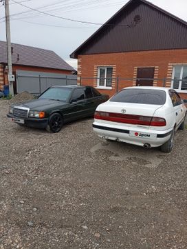  Mercedes-Benz 190 1986 , 250000 , 